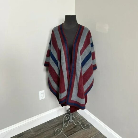 Woolrich Sweaters - WOOLRICH Women OS Blanket Wrap Poncho Reversible Stripe Solid Southwestern Cozy